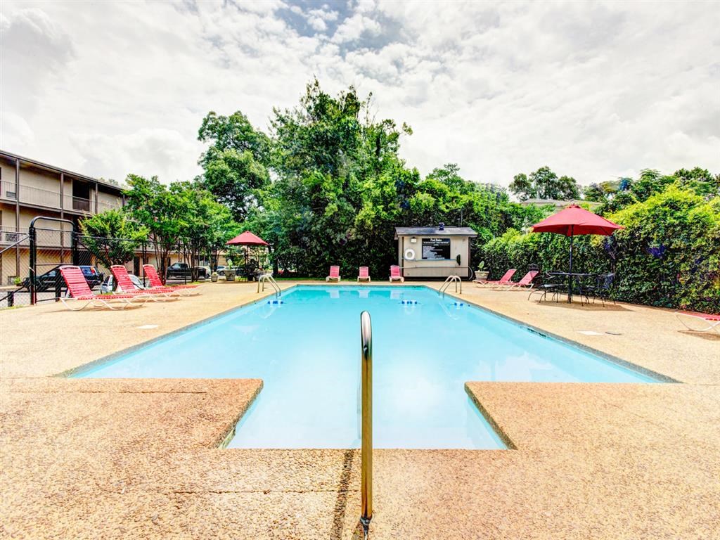 Canterbury Apartment Homes, Tuscaloosa, AL, Pool