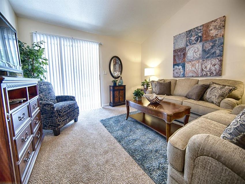 Mountain View Apartment Homes, Tuscaloosa, AL, Living room - Photo Gallery