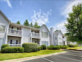 201 Marina Drive 1-3 Beds Apartment, Student for Rent - Photo Gallery 5