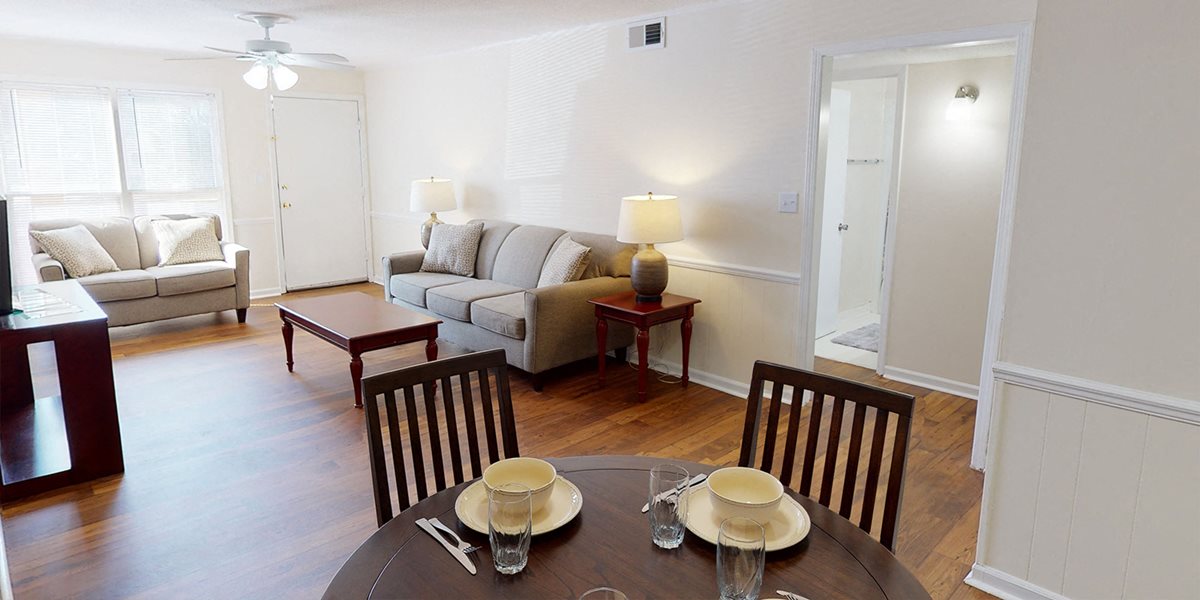 Crestmont Manor Apartments