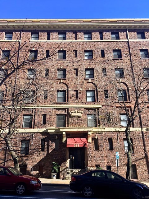 311 Cathedral St Studio Apartment for Rent