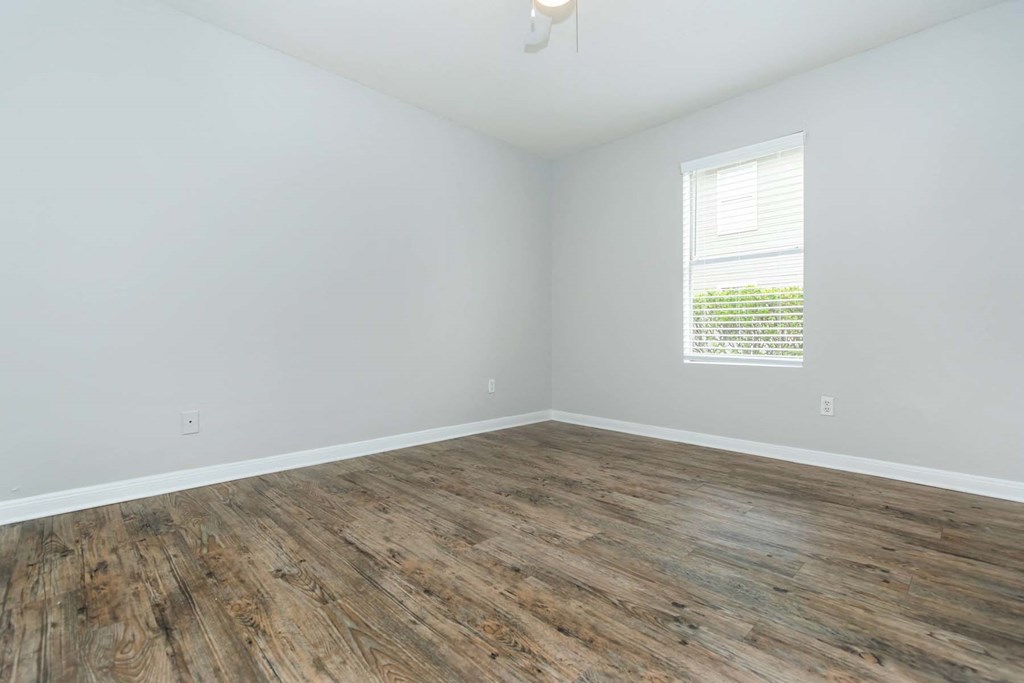 Wood Flooring at Castlewood Apartments, Clute, 77531