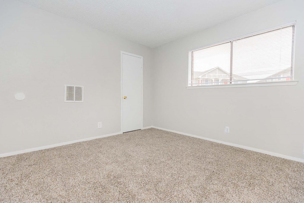 Unfurnished Living Area at Castlewood Apartments, Texas