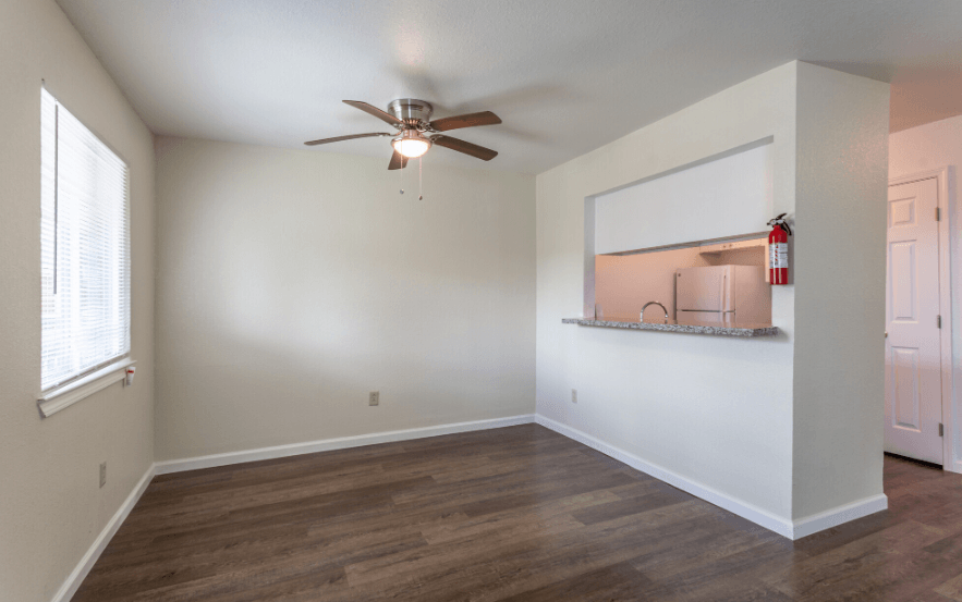 High Ceiling at Castlewood Apartments, Texas, 77531