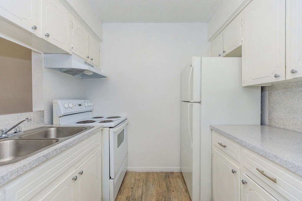 Kitchen at Castlewood Apartments, Clute, TX