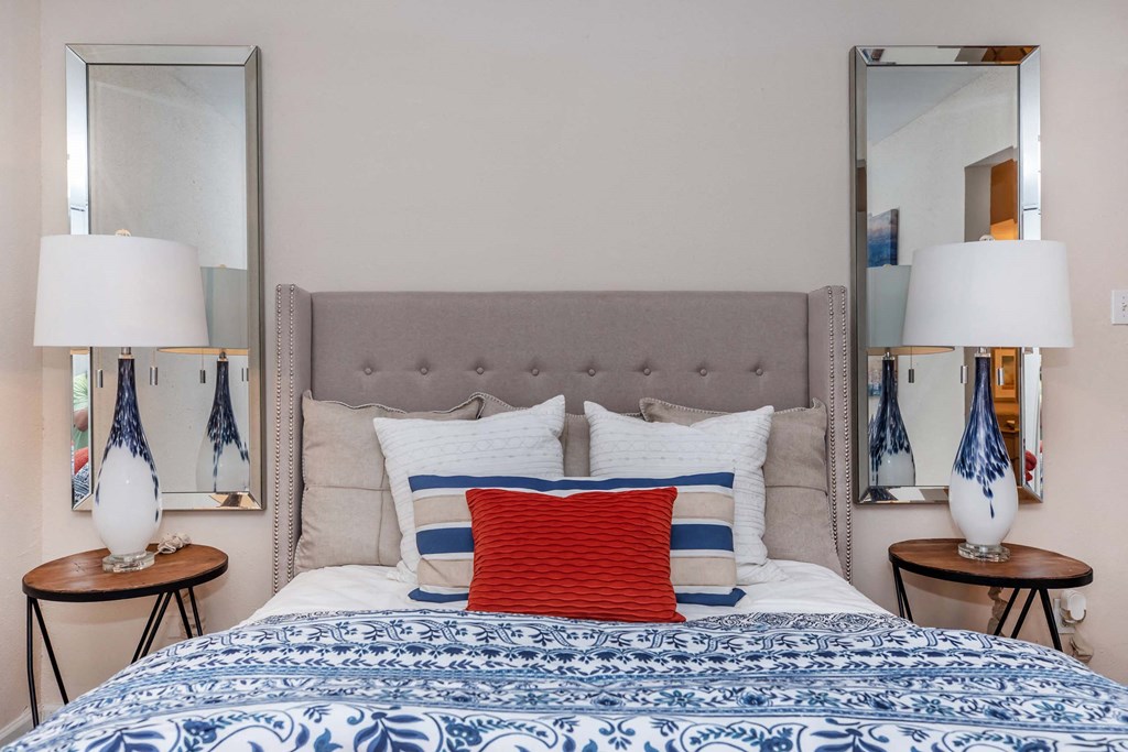 Bedroom at Royal Wildewood Manor Apartments, Clute, 77531