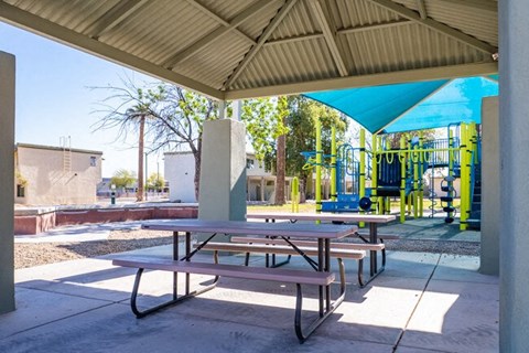 Foothills Village apartments covered picnic area