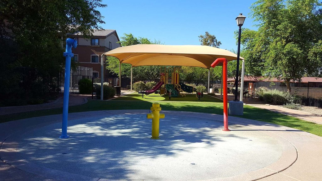 Rehoboth Place apartments in Phoenix, AZ splash pad