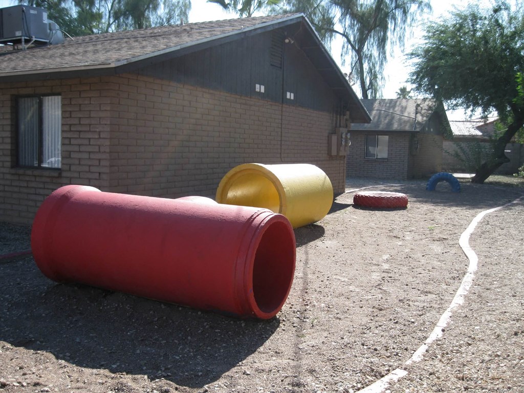 Yale Court Apartments in Phoenix, AZ