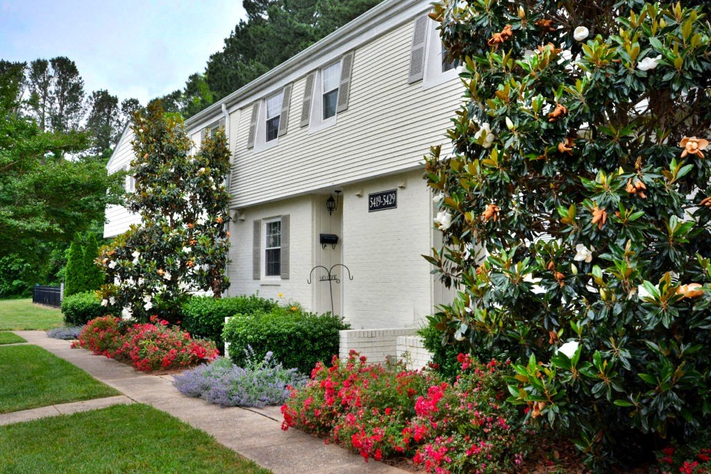 Exterior View at Midtown Park Townhomes, Raleigh, North Carolina