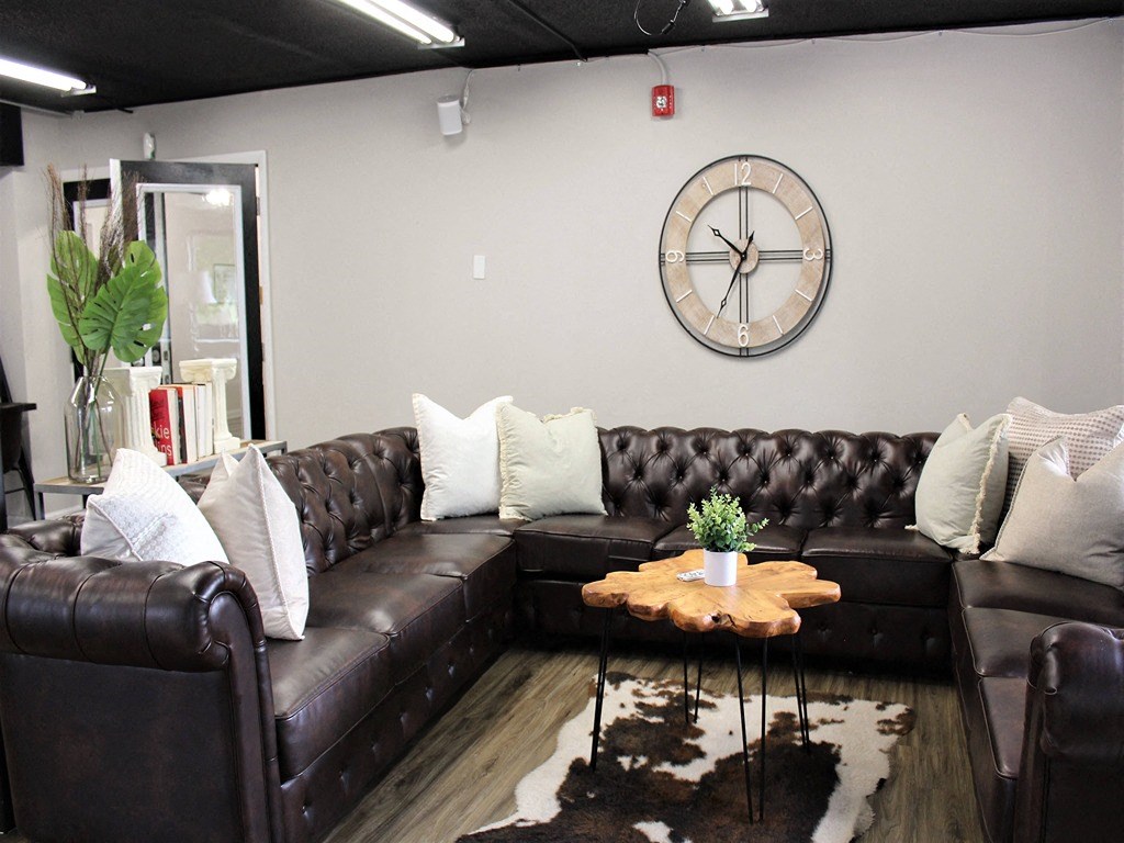 Living Area at Capital Flats & Magnolia Square Apartments, North Carolina, 27601