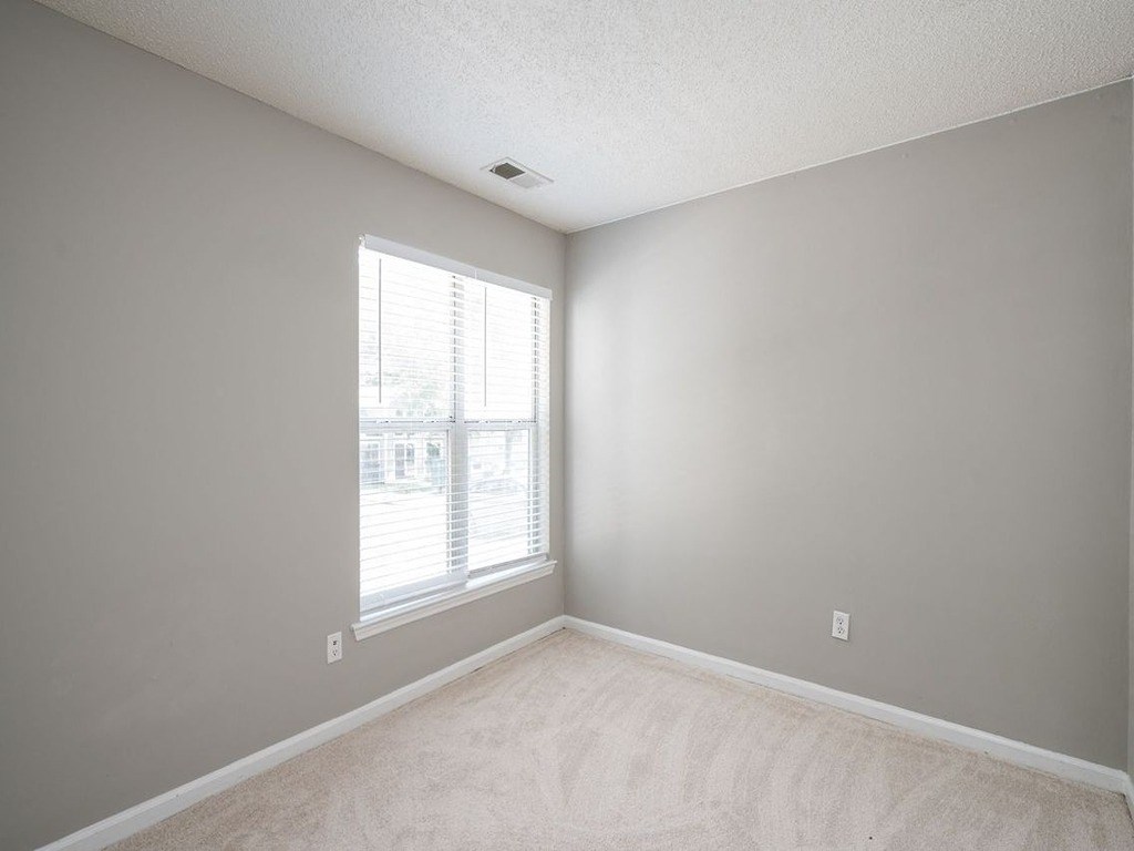 Carpeted Bedroom at Willow Bend Apartments, North Carolina