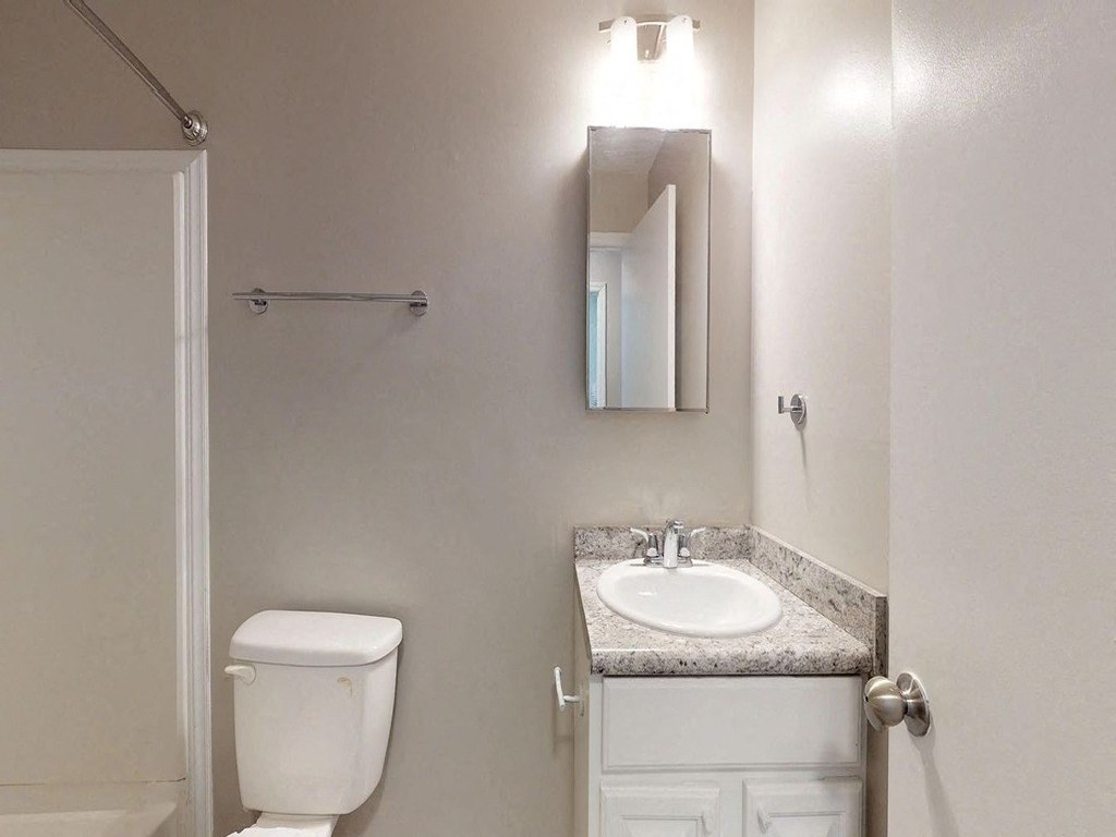 Vanity Lights at Willow Bend Apartments, Durham, 27707