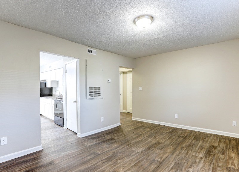 Vacant Bedroom at Trails Corner Apartments, Raleigh, 27610