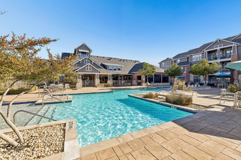 Apartment Swimming Pool at Platinum Castle Hills, Lewisville, 75056