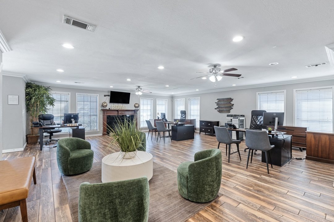 Regal Crossing Apartments