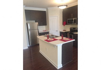 Kitchen Luxury Kitchen with Custom Cabinets and Stainless Steel Appliances - Photo Gallery 6