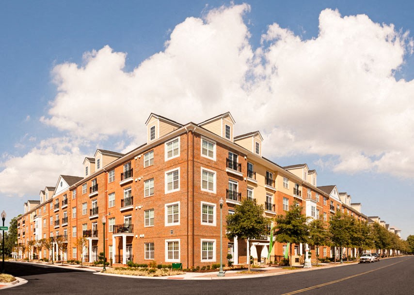 Luxury apartments in Newport News, VA Belmont at City Center