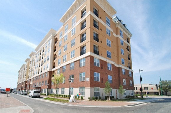 Belmont at Freemason exterior in downtown Norfolk