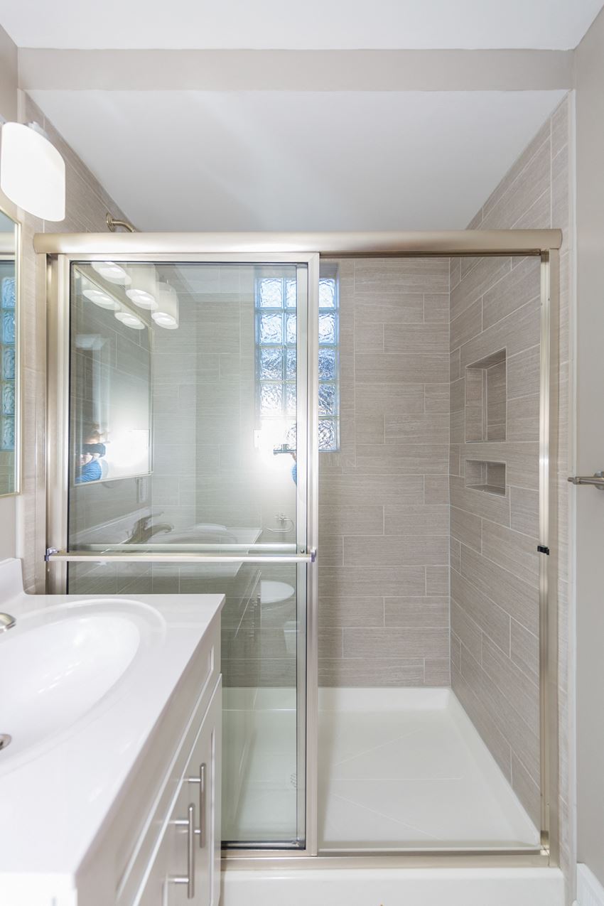 WJM Cedar Apartments, 14214 Cedar Rd., University Heights, OH RentCafe