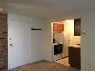 Chagrin Place Kitchen