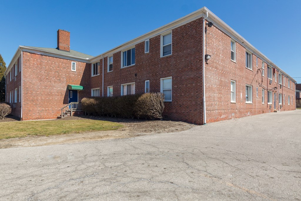 wjmcedarapartments.com/