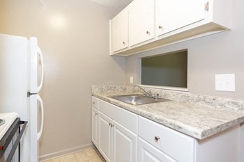 kensingtonclubapt.com - Photo Gallery 4