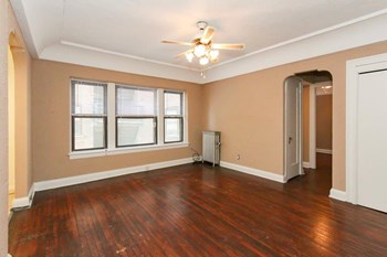 2753 Euclid Heights Blvd Studio-2 Beds Apartment for Rent - Photo Gallery 6