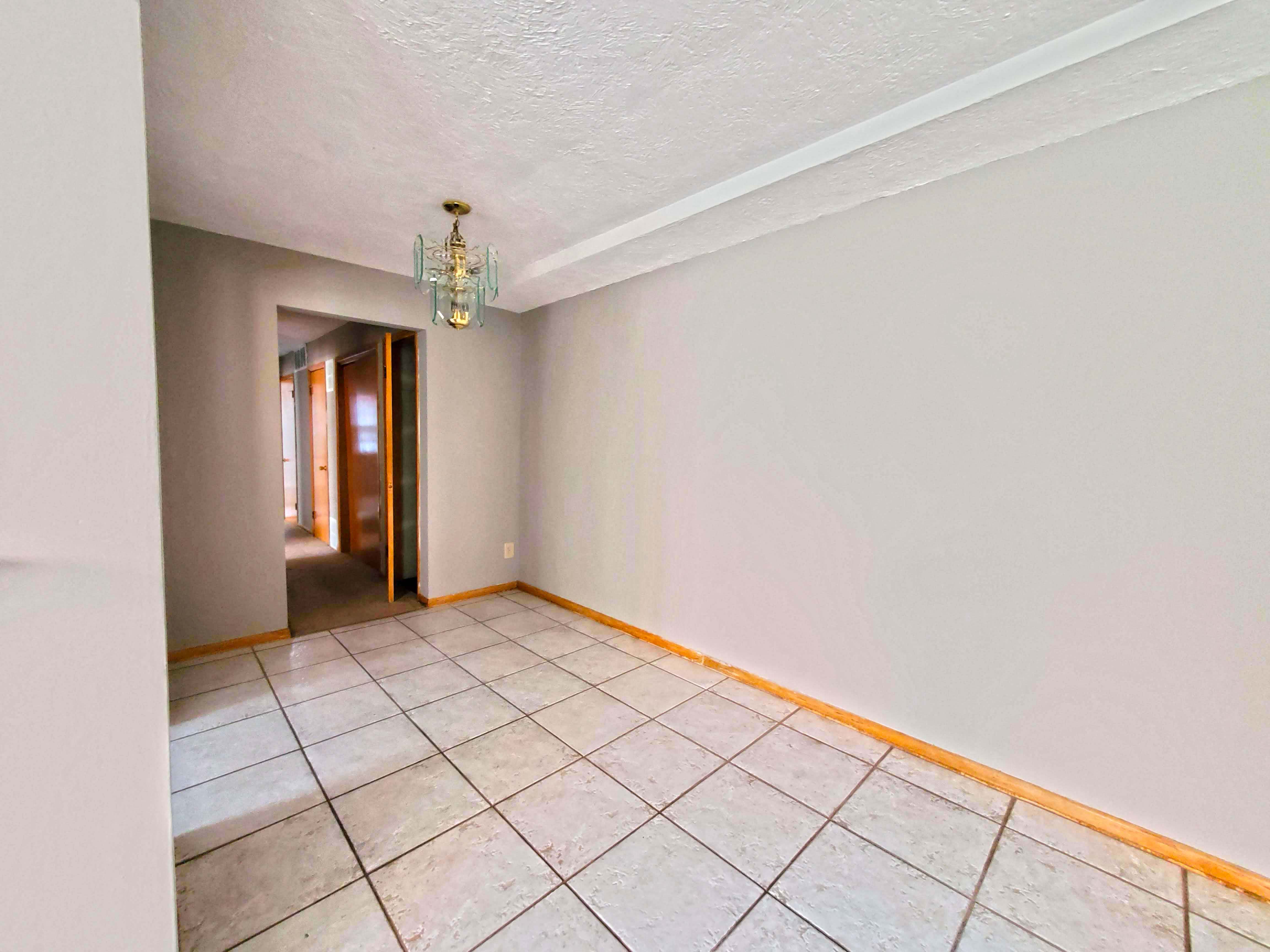 Mornington Apartments Dining Room