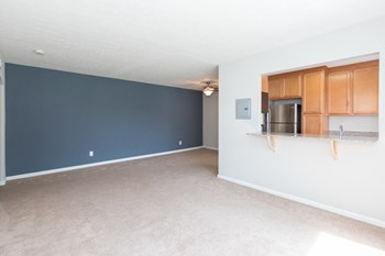 North Park Terrace Living Room - Photo Gallery 6