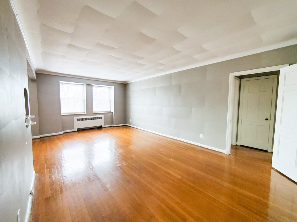 Parkway Manor Living Room