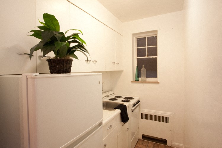 Parkway Manor Kitchen