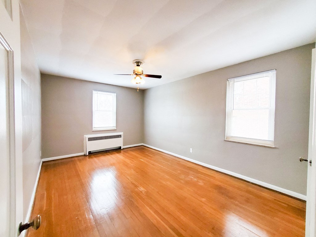Parkway Manor Bedroom