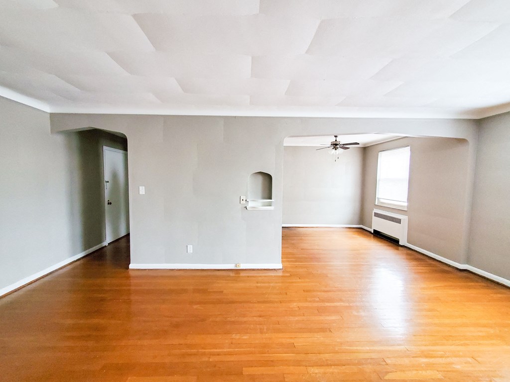 Parkway Manor Living Room