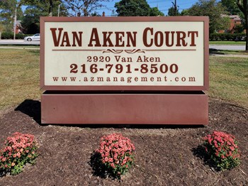 Van Aken Court Sign - Photo Gallery 10