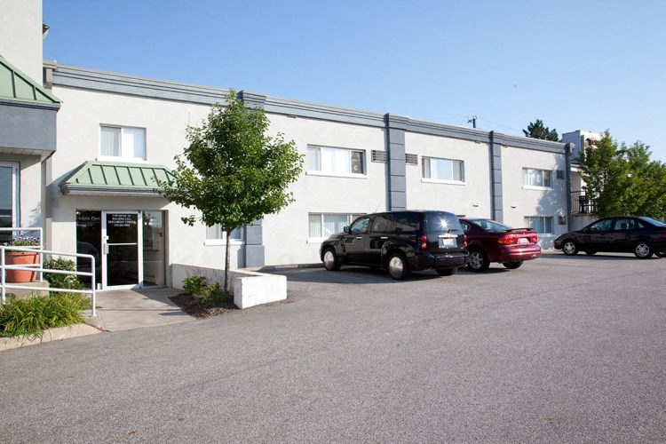 Chagrin Place Exterior