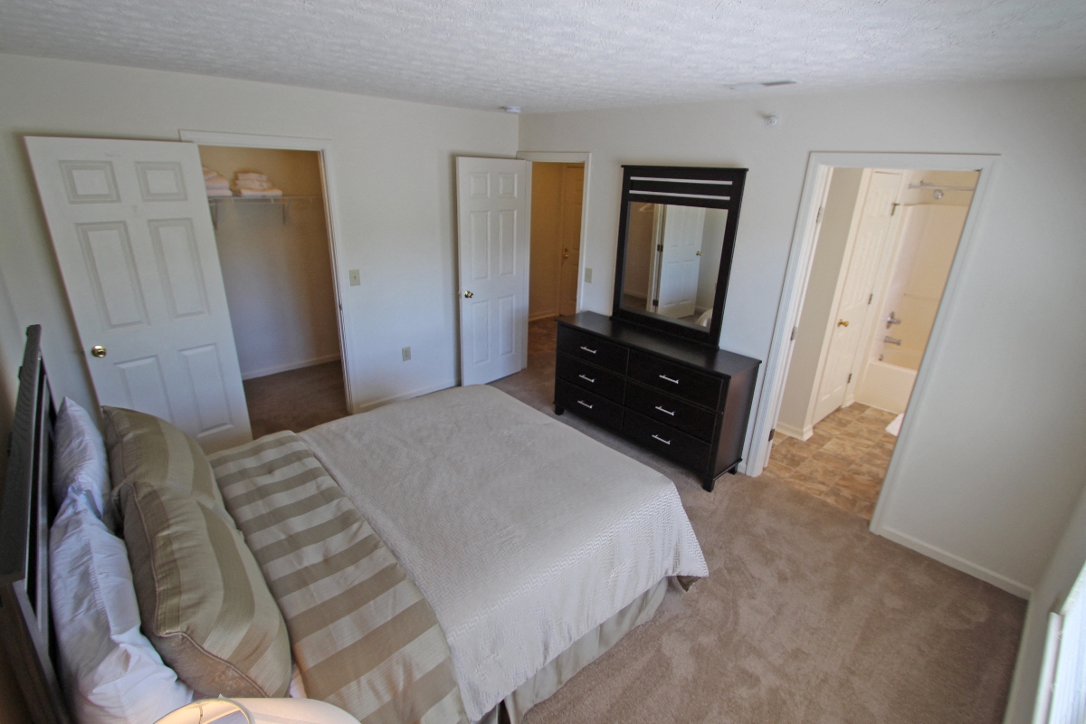 Trails Of Saddlebrook Apartments, 646 Meadowlands Trail, Florence, KY