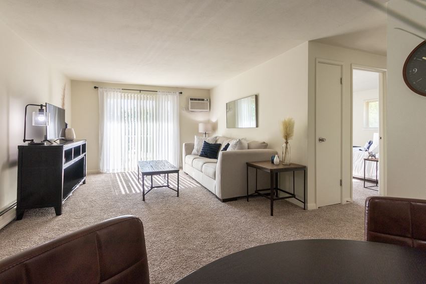 This is a photo of the living room in a 560 square foot, 1 bedroom, 1 bath apartment at Aspen Village Apartments in Cincinnati, OH.