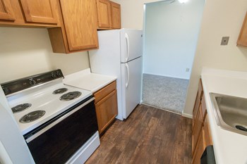 This is a photo of the kitchen in the 652 square foot, 1 bedroom, 1 bath A-style apartment at Blue Grass Manor Apartments in Erlanger, KY. - Photo Gallery 47