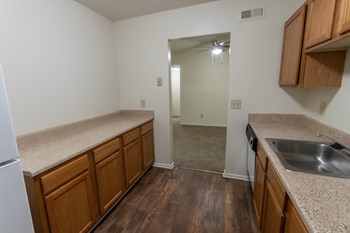 This is a photo of the kitchen in the 938 square foot , 2 bedroom, 2 bath apartment at Blue Grass Manor Apartments in Erlanger, KY. - Photo Gallery 29