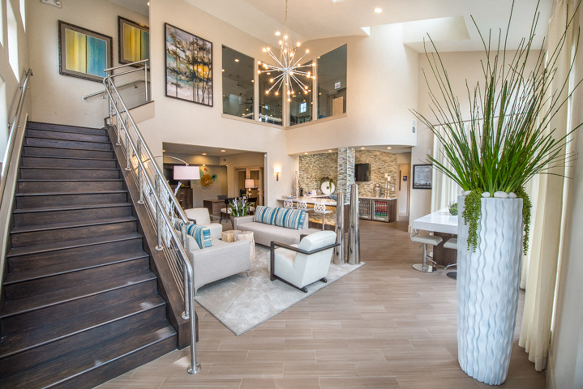 The Brownstones | Apartments in Dallas, TX