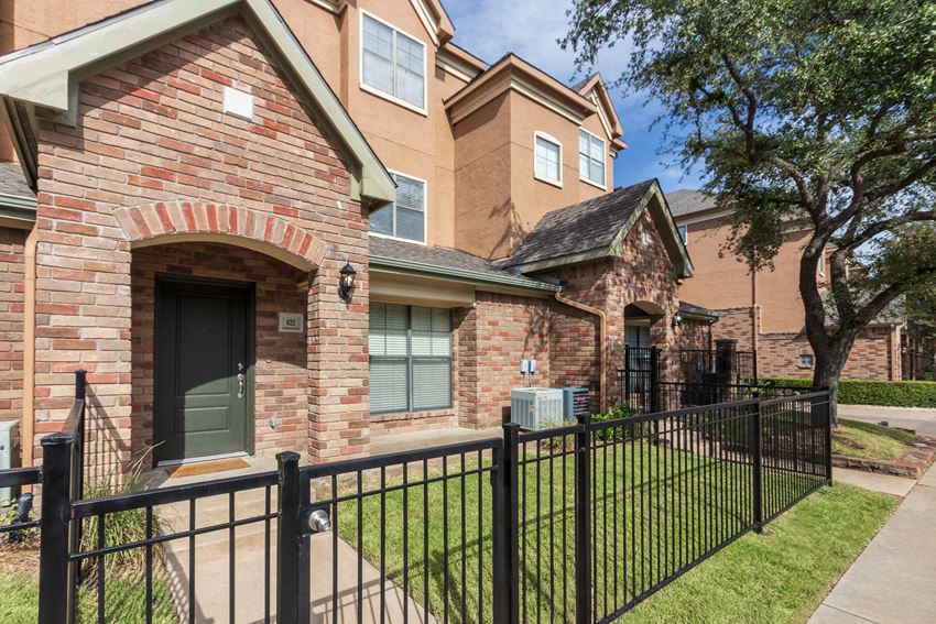 The Brownstones Apartments, 13907 Montfort Drive, Dallas, TX RentCafe