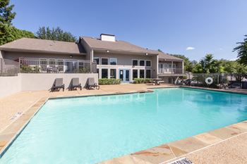 This is a photo of the pool area at The Biltmore Apartments, in Dallas, TX.