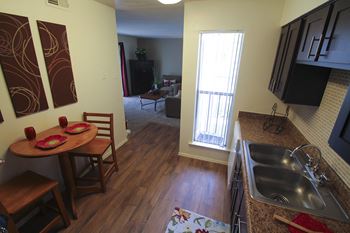 the biltmore apartments 6251 melody lane dallas tx rentcafe