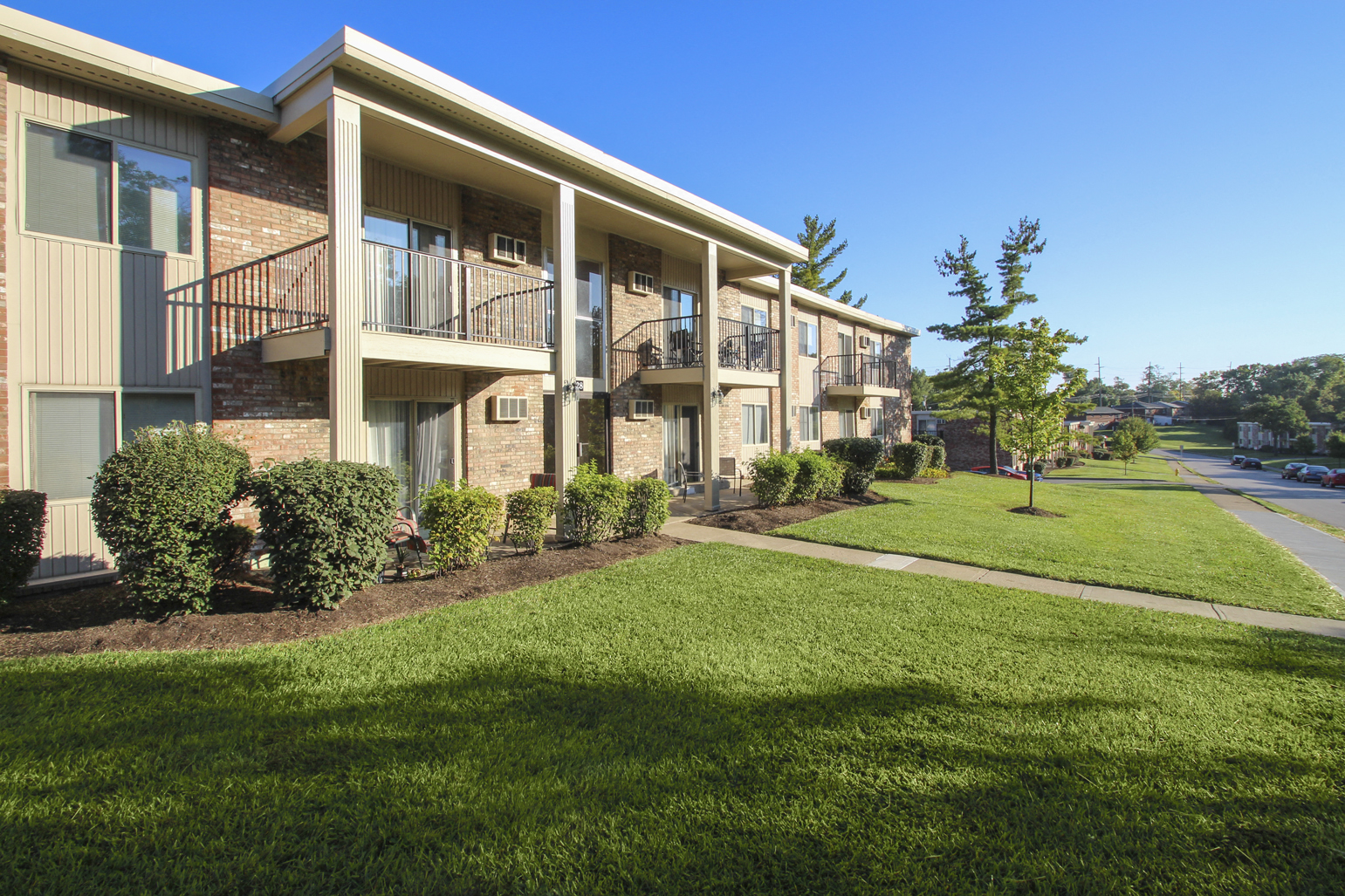 This is a photo of the exterior building at Blue Grass Manor