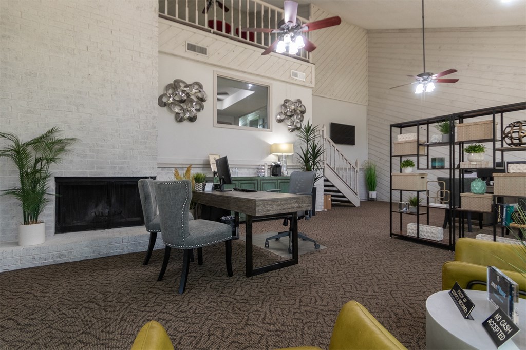 Leasing Office at Canyon Creek, Dallas, 75230 