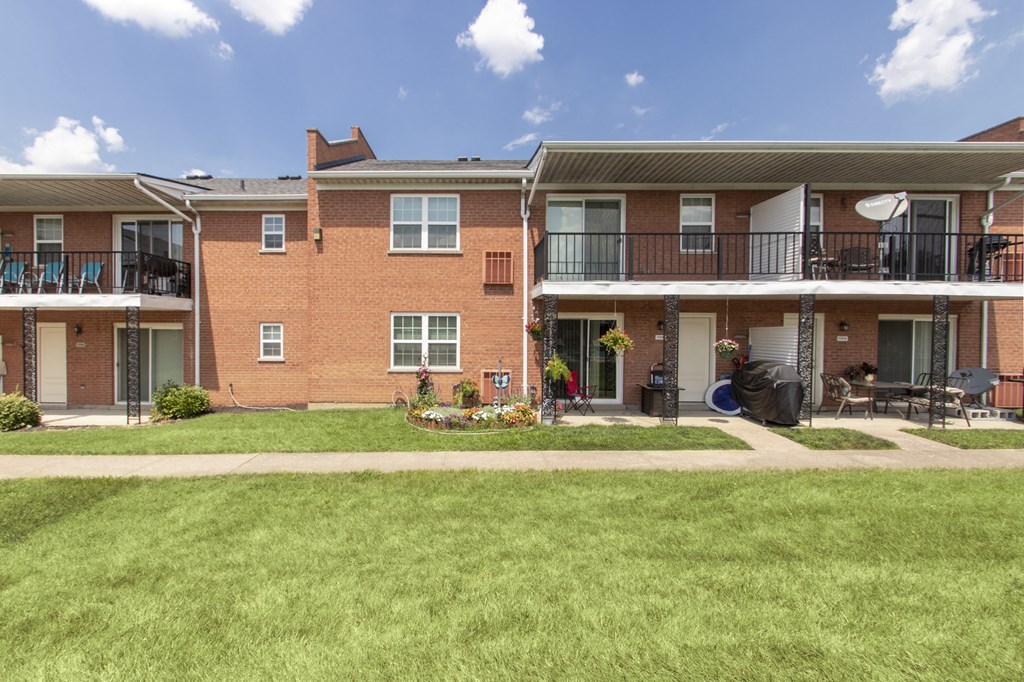 This is a photo of the pool area at Compton Lake Apartments in Mt. Healthy, OH.