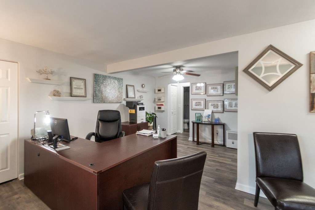 This is a photo of the Leasing Office of Colonial Ridge Apartmetns in the Pleasant Ridge neighborhood of Cincinnati, Ohio.