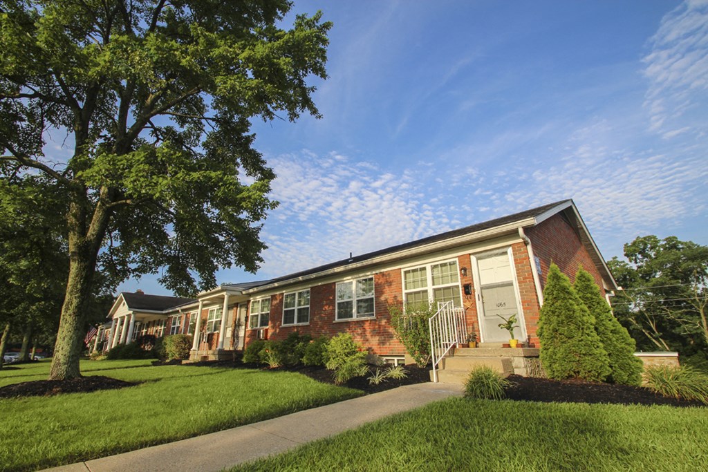 This is a picture of building exteriors at College Woods in Cincinnati, OH