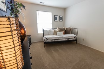 This is a picture of the second bedroom in the 980 square foot, 2 bedroom, 1 bath model apartment at Fairfield Pointe Apartments in Fairfield, Ohio. - Photo Gallery 41